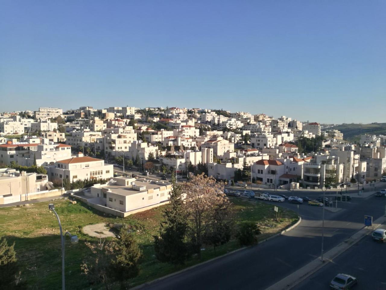 Dair Ghbar Gate Apartments Amã Exterior foto